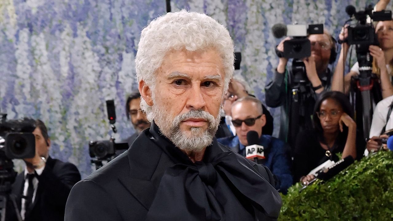 Bad Bunny's Old-Age Makeup Is a Big Hit. Real Aging? Far Less Popular.