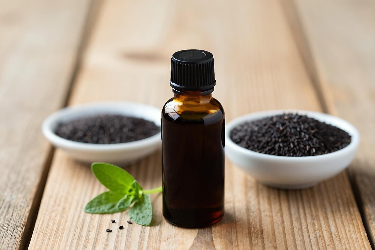 Black Seed Oil: Benefits, Dosage, and How to Choose a Quality Bottle