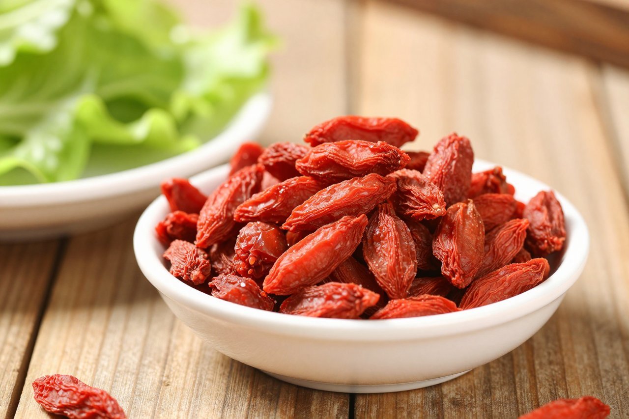 Goji Benefits: What These Red Berries Can Really Do for Your Health